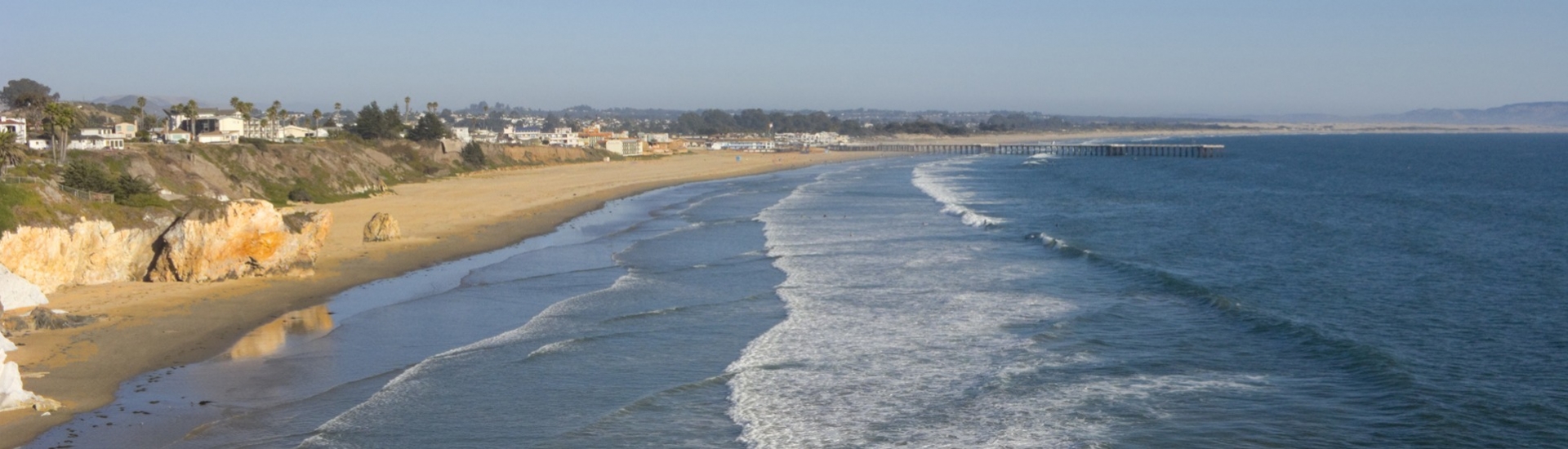 City-of-Pismo-Beach,-CA-176898927_2000x1500